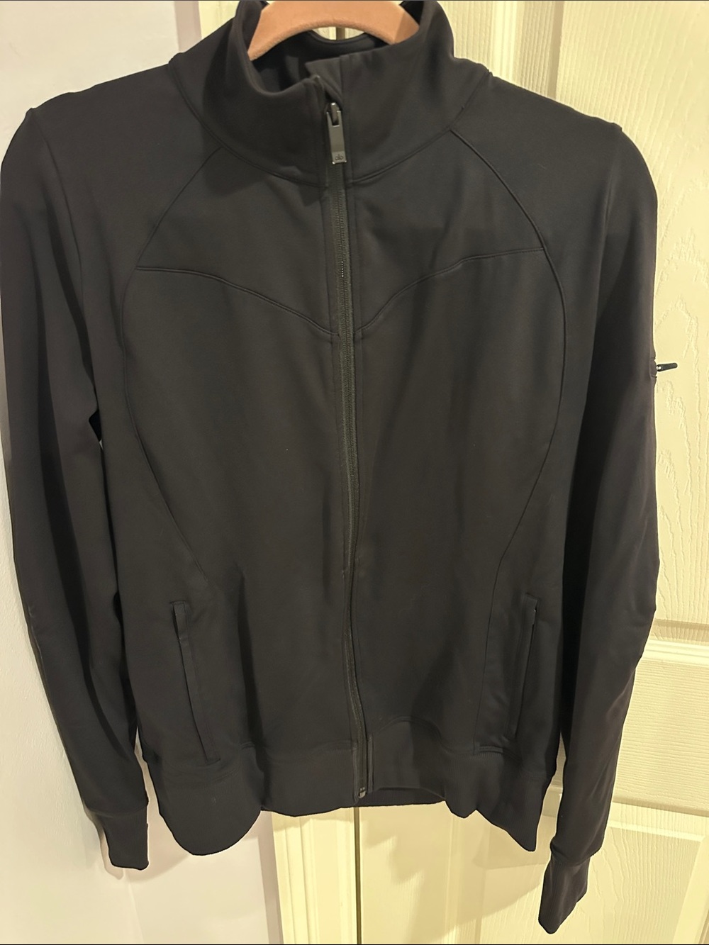 ALO Yoga Men's Black Lightweight Zip-Front Jacket
